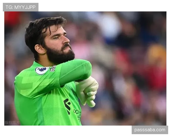 伊布如何在强强对话中持续压制防线？老将爆发背后的锋线角色重塑